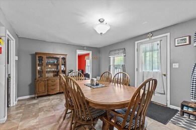 Dining & Entry