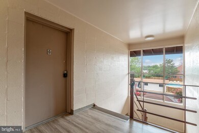 202 Park Terrace Ct SE unit 22, Vienna, VA 22180 - photo 5