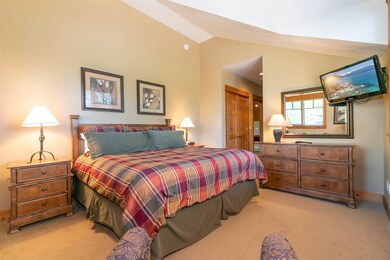 12445 Lookout Loop unit F16-30, Truckee, CA 96161 - photo 6