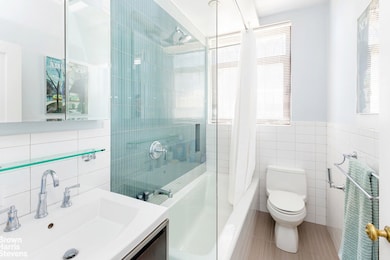 2 Beekman Place unit 1 B, New York, NY 10022 - photo 4