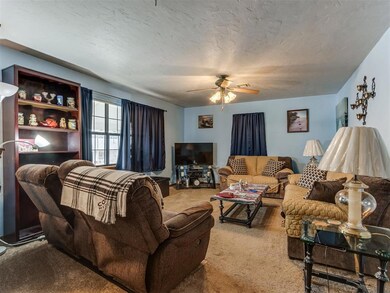 118 S 10th St, McLoud, OK 74851 - photo 6