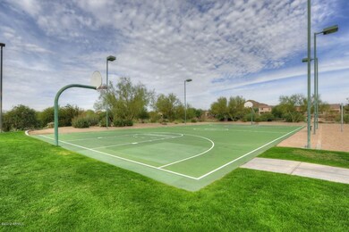 Lit_Basketball_Court