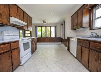 193 Cameron St, Manchester, NH 03103 - photo 5