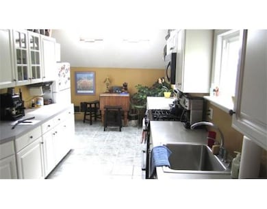 60 Manthorne Rd unit n/a, West Roxbury, MA 02132 - photo 2