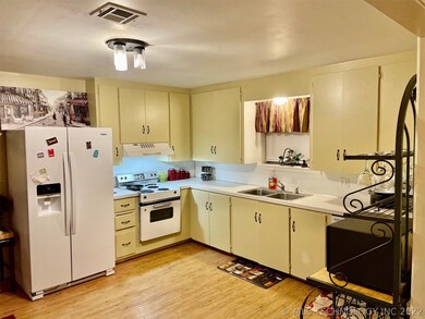 1501 8th Ave NW, Ardmore, OK 73401 - photo 4