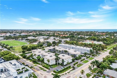 Central Gardens unit 313, Naples, FL 34102 - photo 4