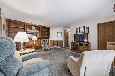 5918 Sharon Ln NW, Cedar Rapids, IA 52405 - photo 5