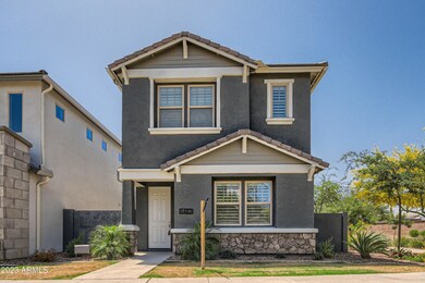 02 Exterior Front