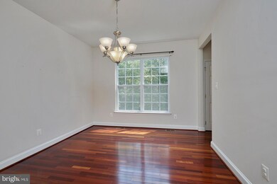 23276 Daffodil Dr, California, MD 20619 - photo 5