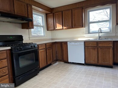 2184 Crenshaw Rd, Marshall, VA 20115 - photo 2