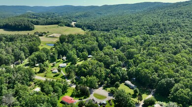 22 Mudd Hole Rd, Gap Mills