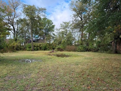1223 E 7th St, Okmulgee, OK 74447 - photo 7