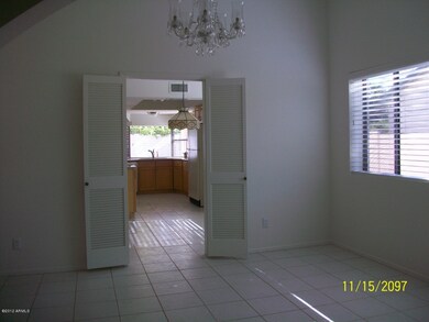 DINING RM & KITCHEN