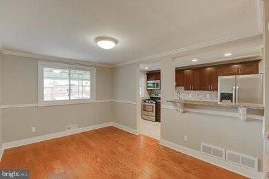 1331 Halstead Rd, Parkville, MD 21234 - photo 6