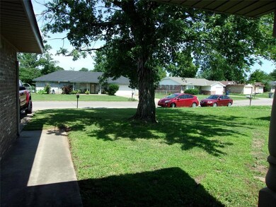 113 Hardesty Dr, Shawnee, OK 74804 - photo 6