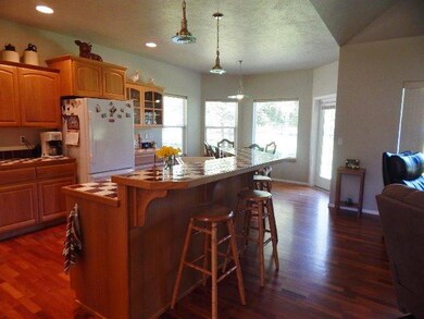 kitchen (2)