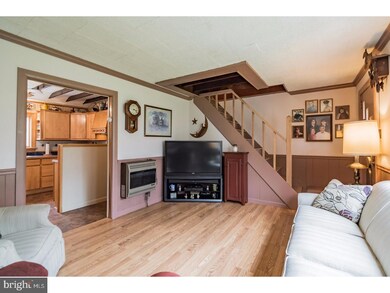 39 Mountainview Ln, Pipersville, PA 18947 - photo 4