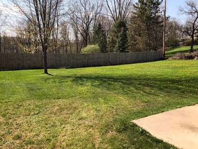 2013 Lindy Dr, Lansing, MI 48917 - photo 2