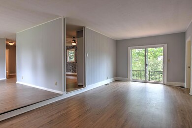 704 Hiwassee Hill Dr, Johnson City, TN 37601 - photo 7