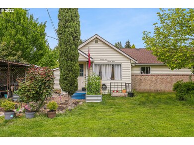 2423 12th Ave, Forest Grove, OR 97116 - photo 3