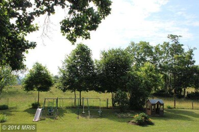 1979 Runnymeade Rd, Bunker Hill, WV 25413 - photo 7