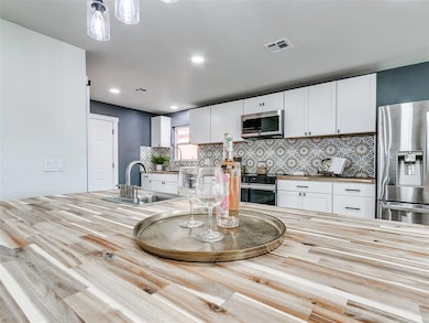 106 Briarwood St, Moore, OK 73160 - photo 7