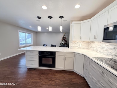 4310 Walnut St, Grand Forks, ND 58201 - photo 7