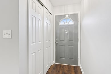 853 Quinlan Dr unit C, Pewaukee, WI 53072 - photo 4