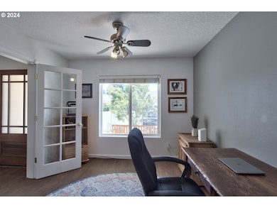 1615 Primrose Ln, Forest Grove, OR 97116 - photo 4