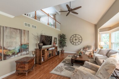 404 Highland Ct, Oswego, IL 60543 - photo 2