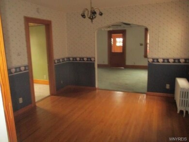 266 Vandervoort St, North Tonawanda, NY 14120 - photo 3