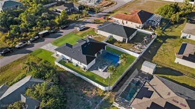 Birds eye view of property