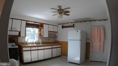 894 W Parkins Mill Rd, Winchester, VA 22602 - photo 5