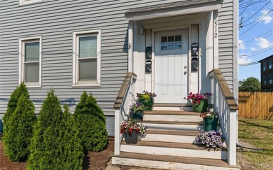 512 Wellington Ave, Cranston, RI 02910 - photo 4