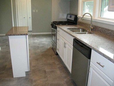 2812 Lafayette Rd, Erie, PA 16506 - photo 5