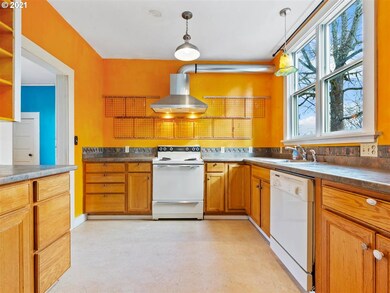 2304 17th Ave, Forest Grove, OR 97116 - photo 7