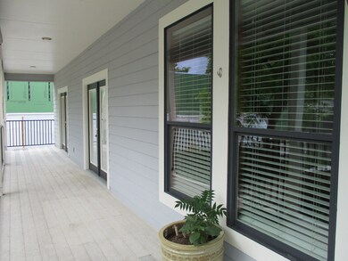 728 E 6 1 2 St unit rear, Houston, TX 77007 - photo 3