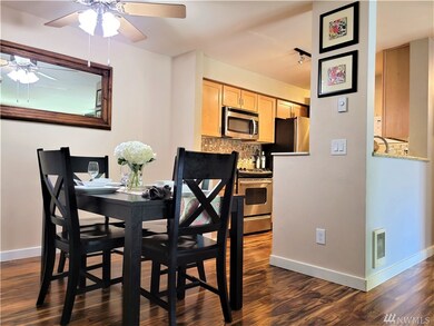 12303 Harbour Pointe Blvd unit CC204, Mukilteo, WA 98275 - photo 4