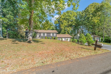 1504 Whitower Dr, Knoxville, TN 37919 - photo 5