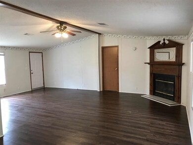 162 Bay Pine Dr, Crawfordville, FL 32327 - photo 4