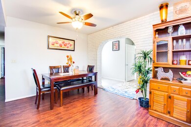 Lilac-dining room