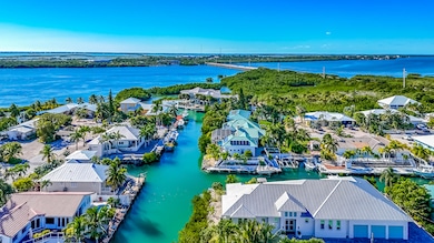 Canal Front Home with Ocean Access (2 of