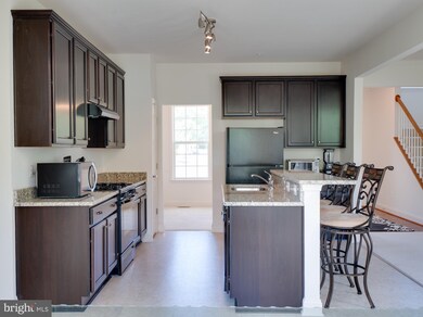 3381 Kilburn Ct, White Plains, MD 20695 - photo 5