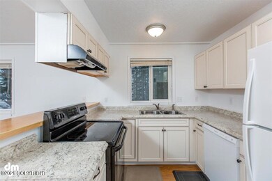 04-Kitchen Unit 1 MS_5416-Edit