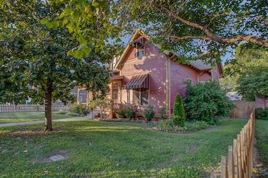 305 4th Ave S, Franklin, TN 37064 - photo 3