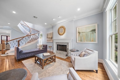 611 E 10th St, Houston, TX 77008 - photo 5