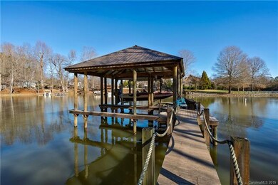 8054 Catawba Cove Dr, Belmont, NC 28012 - photo 4