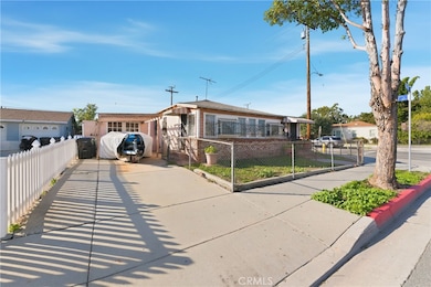 16203 Orange Ave, Paramount, CA 90723 - photo 5