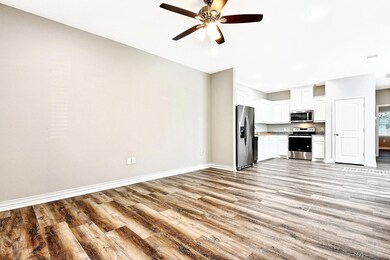 519 W Bond St, Denison, TX 75020 - photo 5