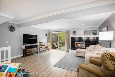 2022 Greenwich Ct, Lansing, MI 48910 - photo 5